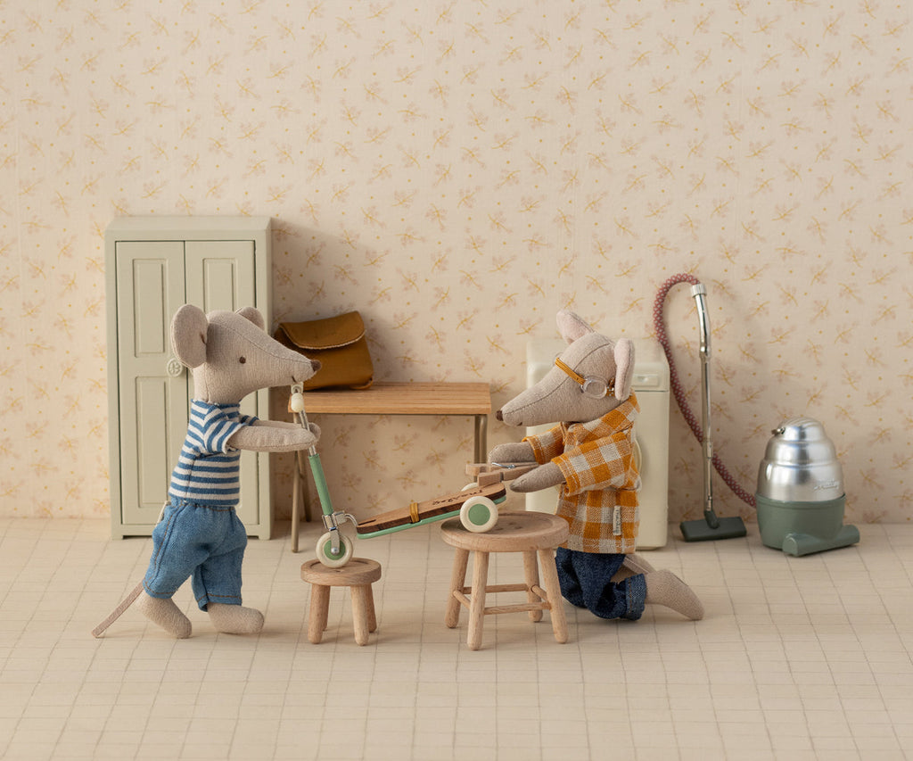 Vacuum Cleaner, Mouse