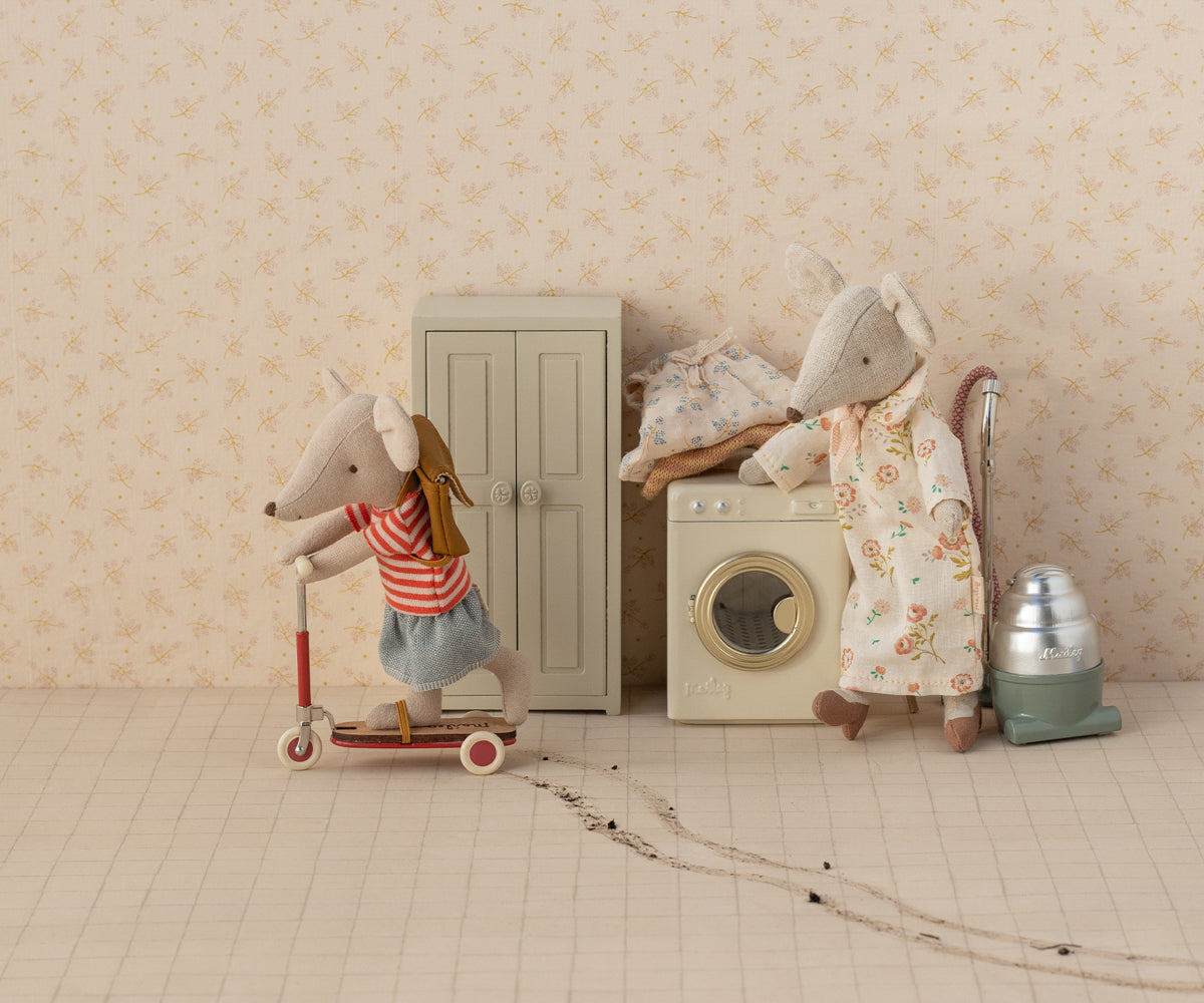 Closet, Mouse - Cream