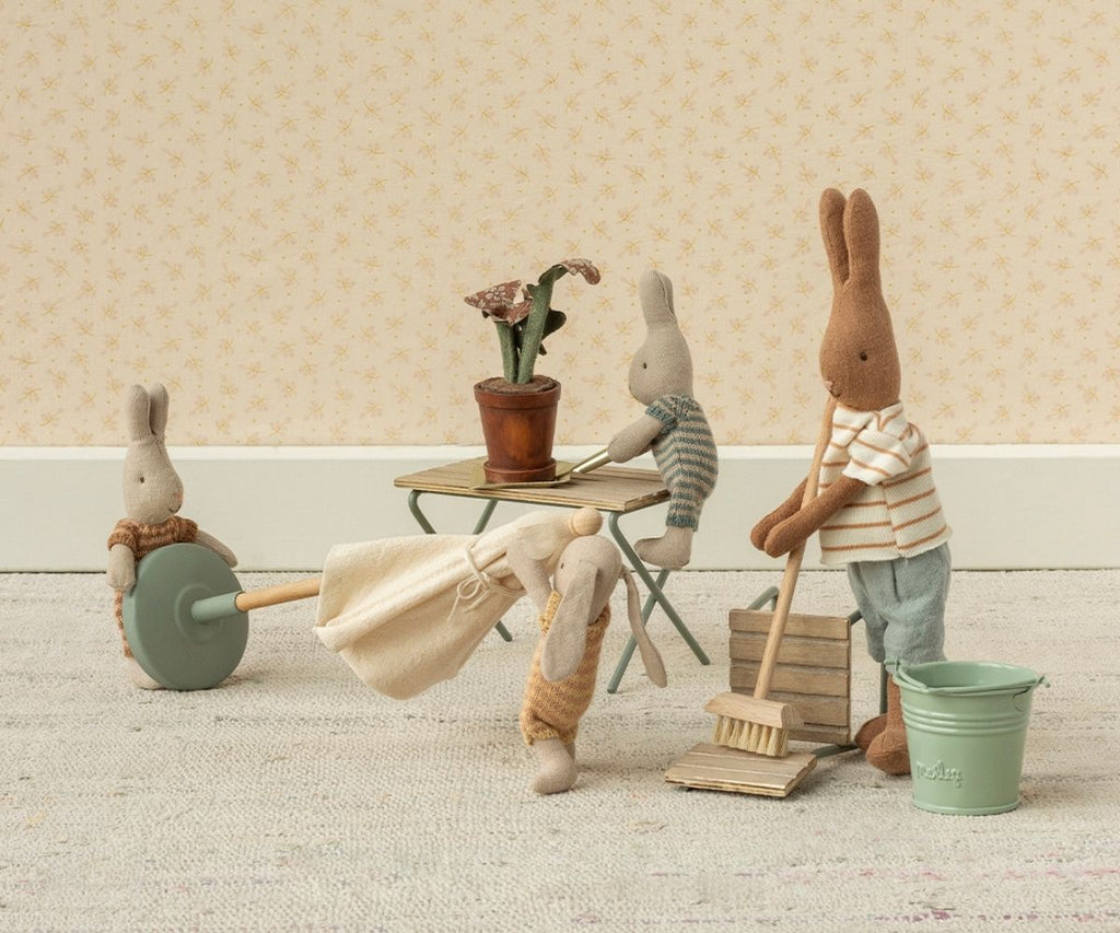 Broom set, Miniature